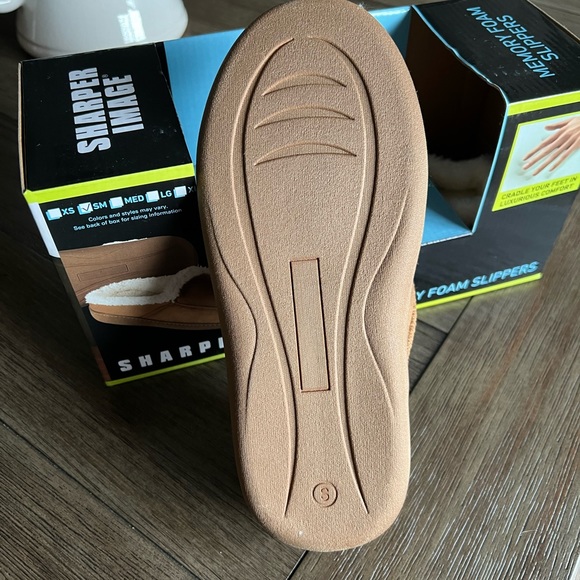 Memory foam slippers - Picture 5 of 16